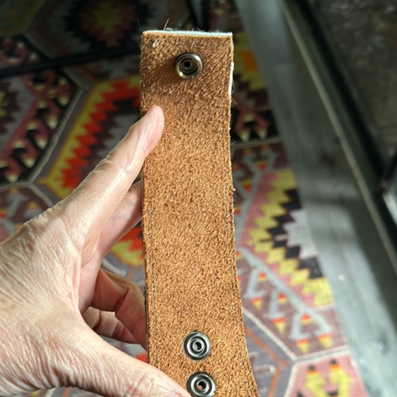 Leather hyde hair Leopard Print Cuff Bracelet - Picture 4 of 4